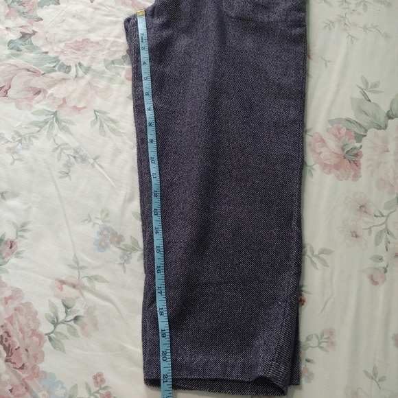 Aritzia Talula Cropped Pants Size 4 - Picture 10 of 11
